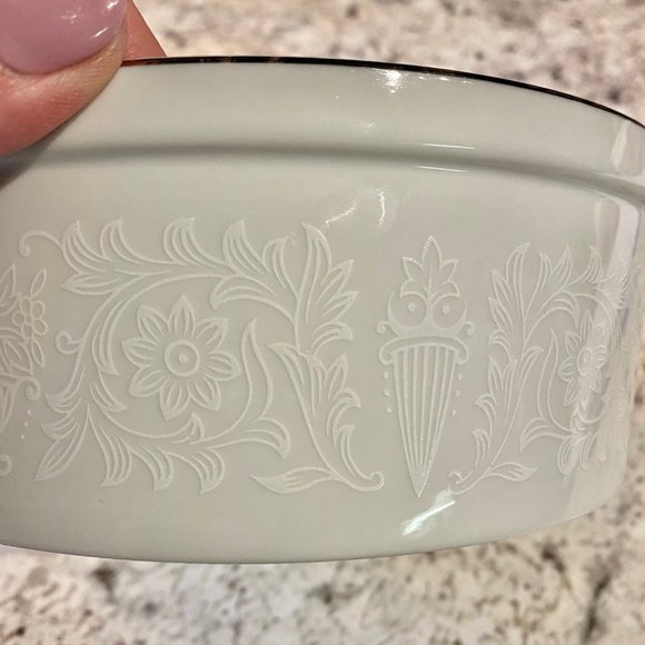 Vintage Lovelace by Crown Victoria Fine China - Round Soufflé Baking Dish - Picture 3 of 4
